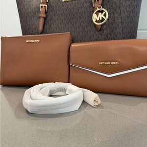 Michael Kors Charlotte Large Brown Tote 3-in-1 Bag Wallet Strap + Zipper Pouch
